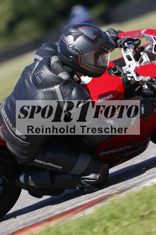 /43 08.08.2025 Discover the Bike ADR/Race 3 rot/299